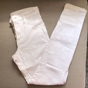 &Denim white jeans Size 25 skinny (refer to images for more information)